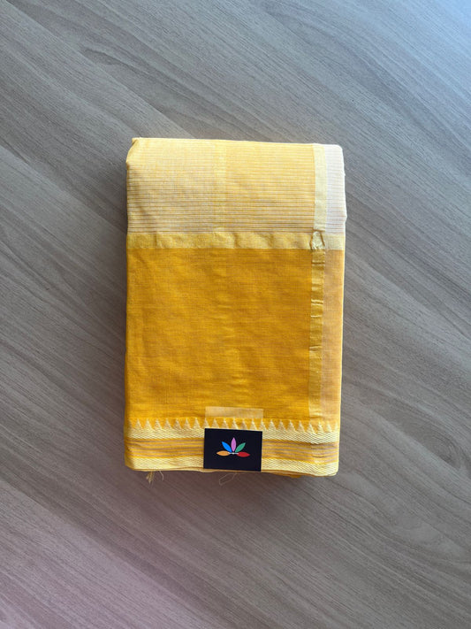 Simple Checked Cotton Starched Saree (Without blouse)- 23194