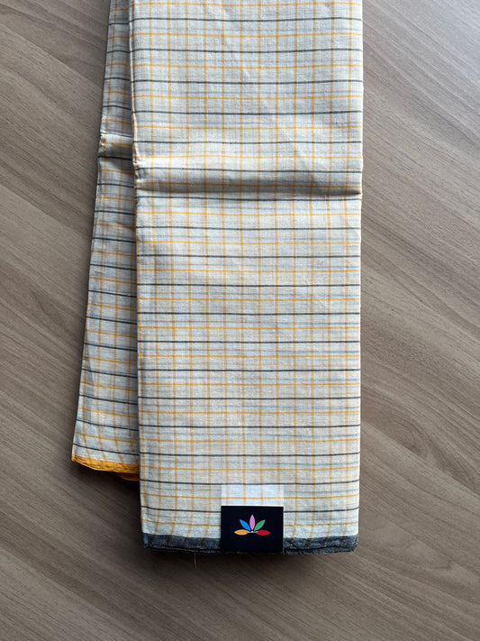 Simple Checked Handloom Cotton Saree (Without blouse) -20659