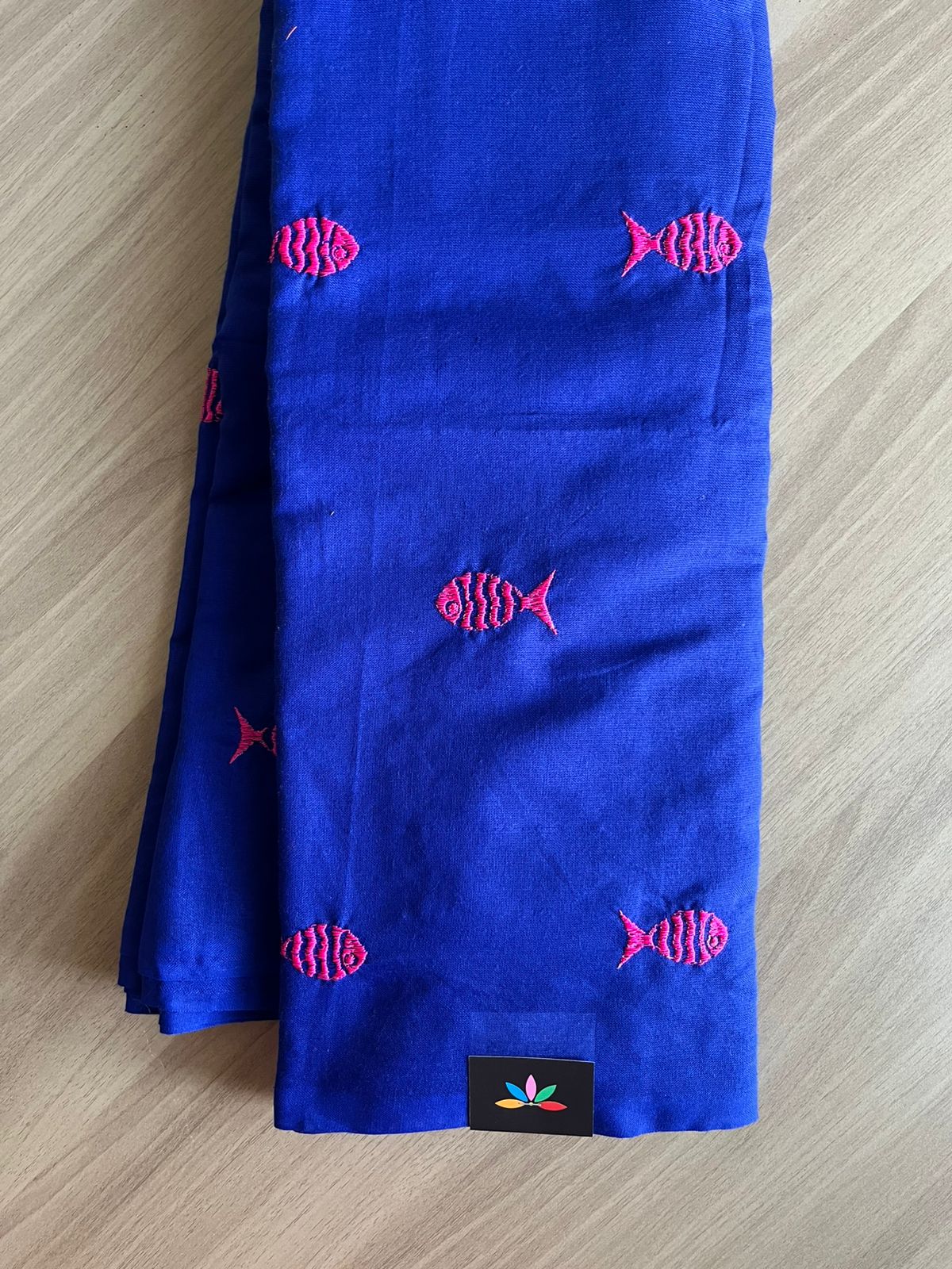 Fish embroidered cotton saree-23260-23261 – FABK