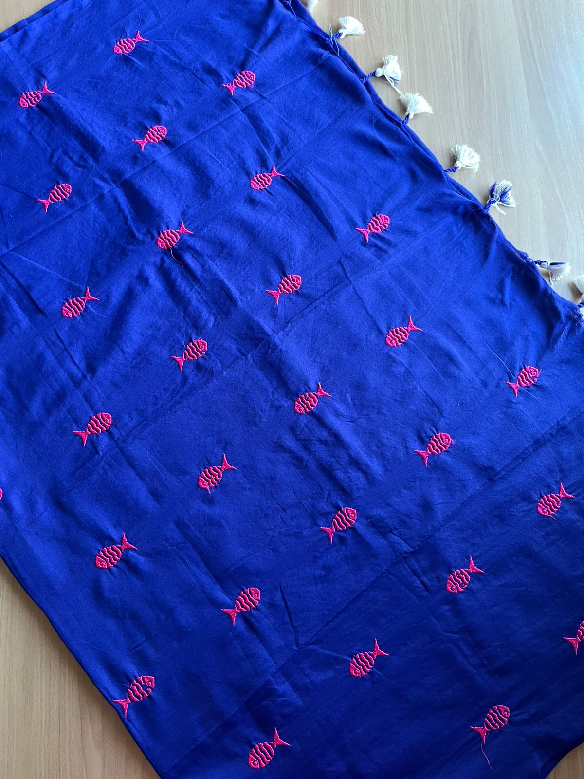 Fish embroidered cotton saree-23260-23261 – FABK