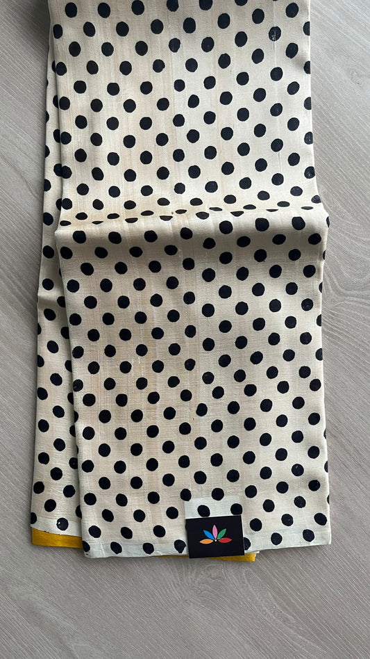 Handcrafted Geometric Design Light Weight Mulberry Silk Saree -25066