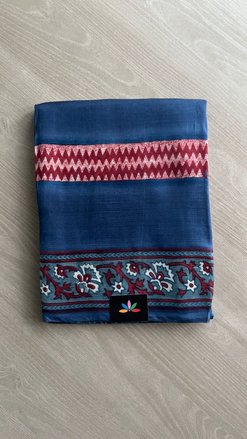 Handcrafted Geometric Design Light Weight Mulberry Silk Saree -25068