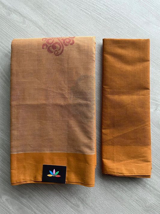 Handloom Fine Cotton Saree with Contrast Pallu and Blouse - 26618