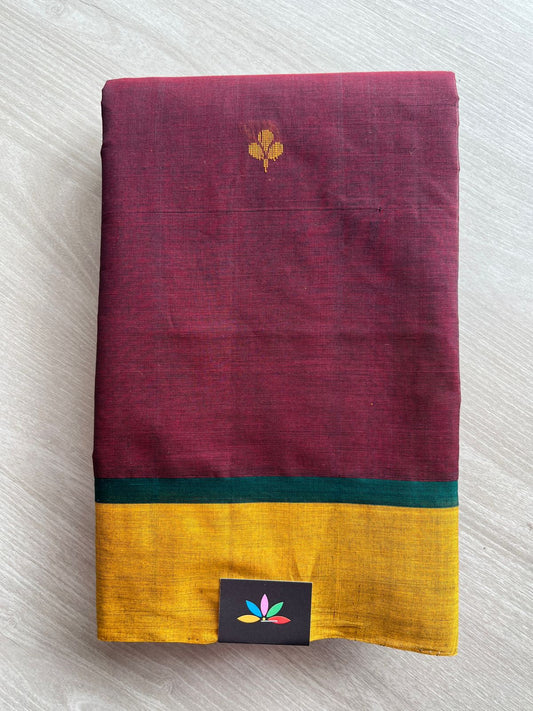 Handloom Fine Cotton Saree with Contrast Pallu and Blouse - 26625