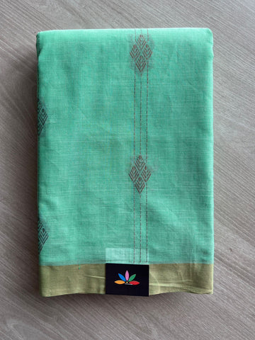 Handloom Fine Cotton Saree with Contrast Pallu and Blouse - 26630