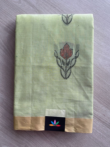 Handloom Fine Cotton Saree with Contrast Pallu and Blouse - 26636