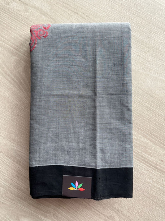 Handloom Fine Cotton Saree with Contrast Pallu and Blouse - 26637