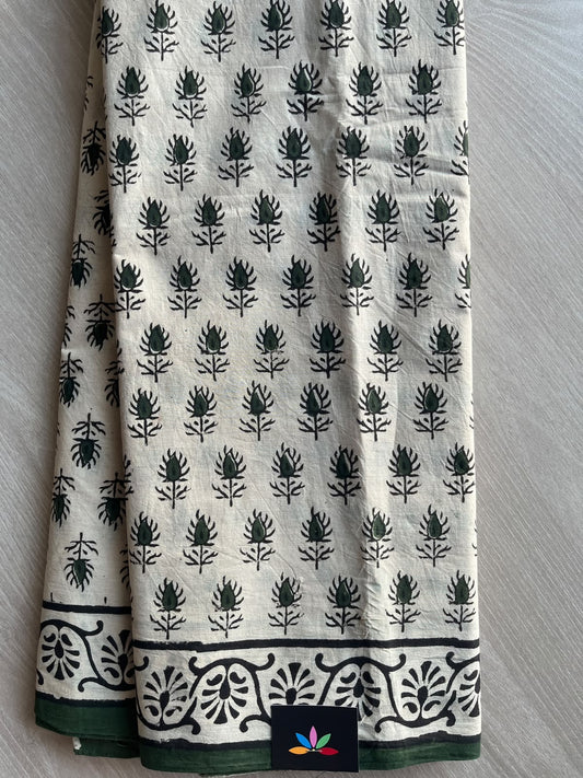 Hand Block Printed Mul Cotton Saree - 35998