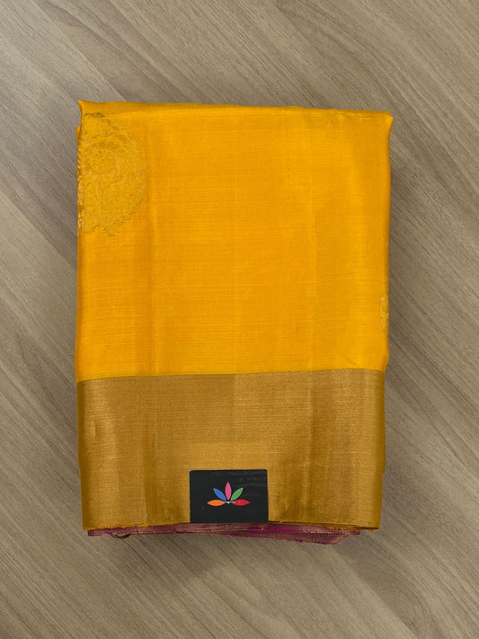 Exclusive Zari Woven Butta Handloom Pure Soft Silk Saree-7755