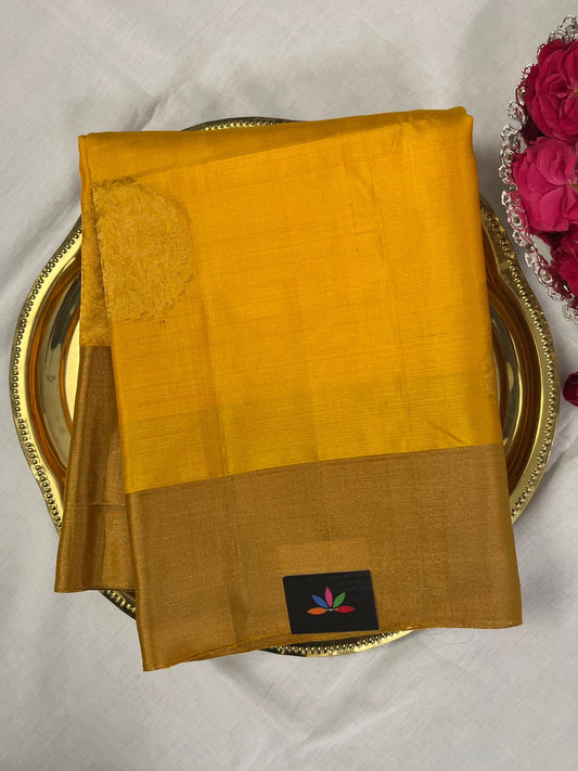 Exclusive Zari Woven Butta Handloom Pure Soft Silk Saree-7755
