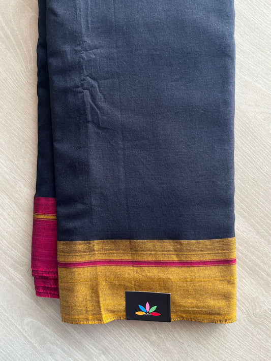 Black Patteda Anchu Handloom Cotton Saree - 35493