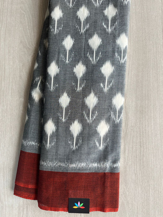 Grey Handloom Pochamapally Ikkat Cotton Saree - 29242