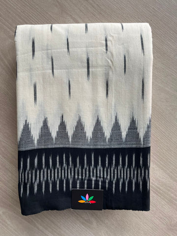 Off-White Handloom Pochampally Ikkat Cotton Saree - 32248