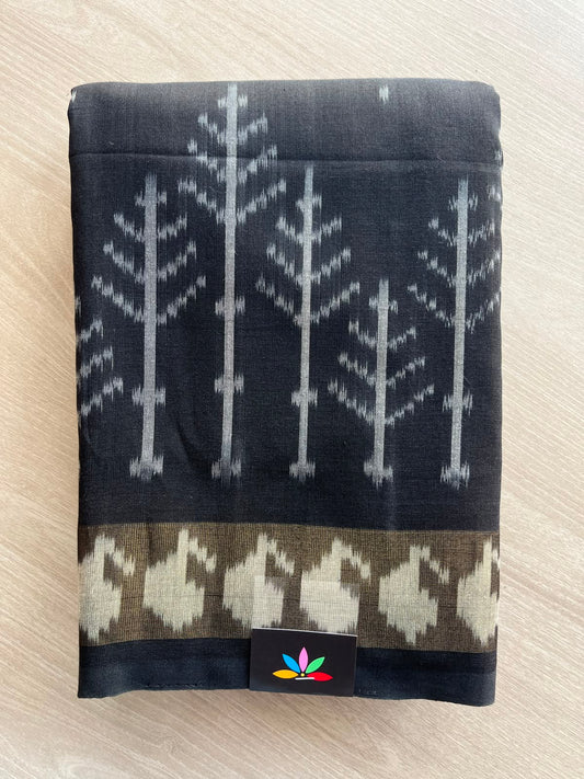 Black Handwoven Pochampally Ikkat Cotton Saree - 35078