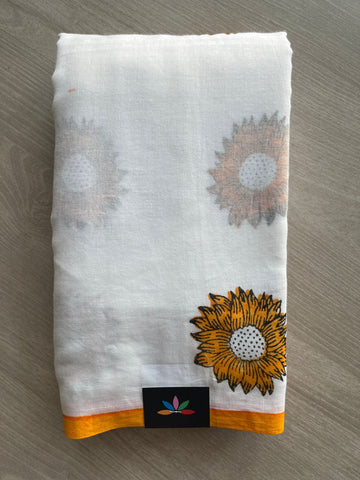 White Printed Mul Cotton Saree (Without blouse) - 31670