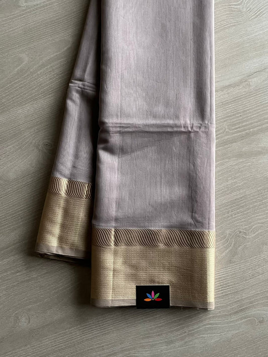 Handwoven Maheshwari Silk Cotton Saree With Contrast Pallu-8661