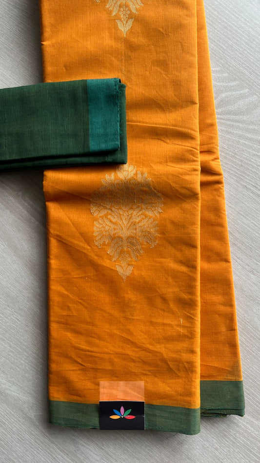 Handloom Fine Cotton Saree with Contrast Pallu and Blouse -25738