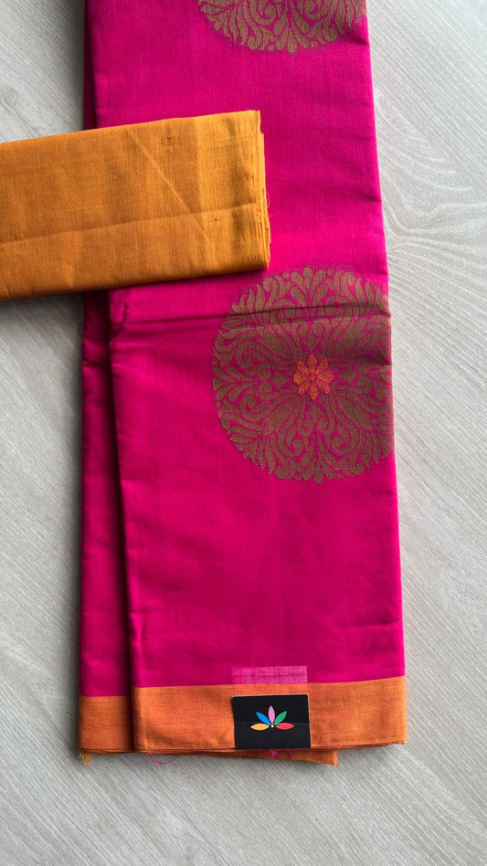 Handloom Fine Cotton Saree with Contrast Pallu and Blouse -25739