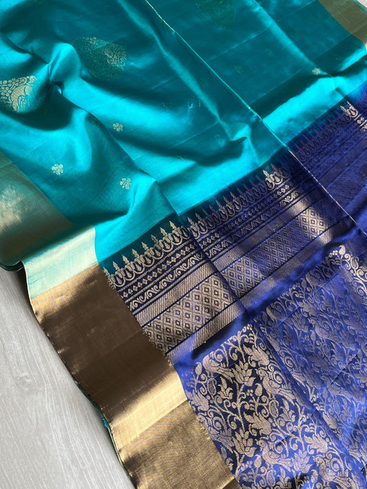 Exclusive Zari Woven Butta Handloom Pure Soft Silk Saree-7758