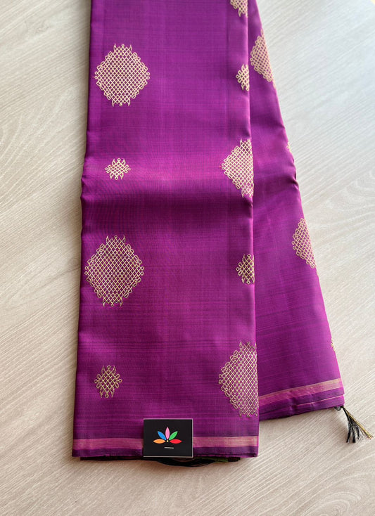 Handwoven  All over Kolam Weave Pure Kancheevaram Silk Saree-2635